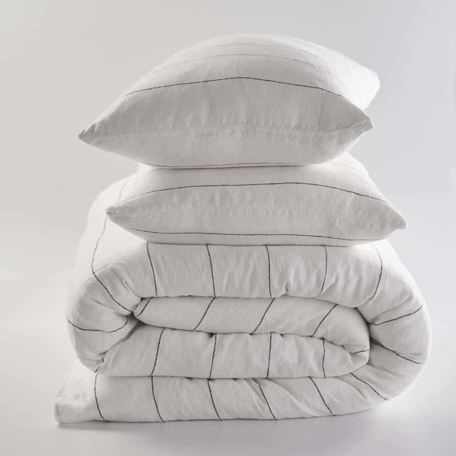 Carter Linen Duvet – Off White/Charcoal