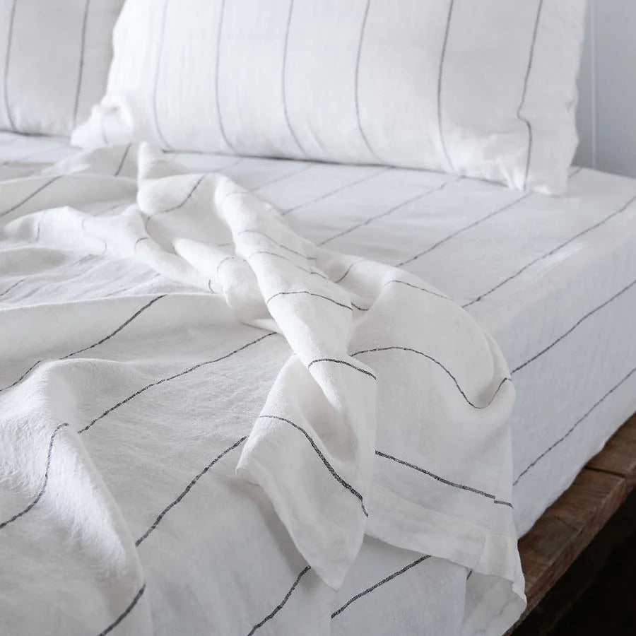 Carter Linen Duvet – Off White/Charcoal