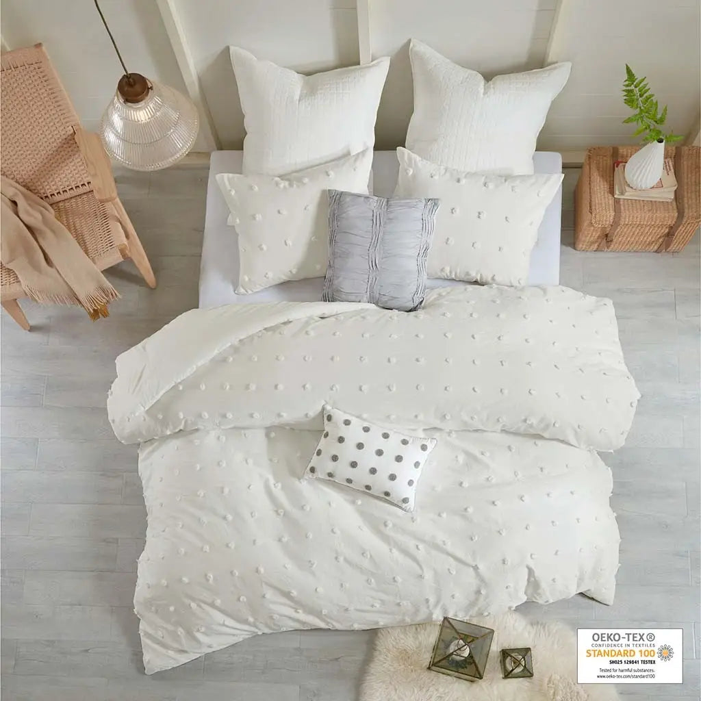 White Tufted Chenille Pom-Pom Bedding Set