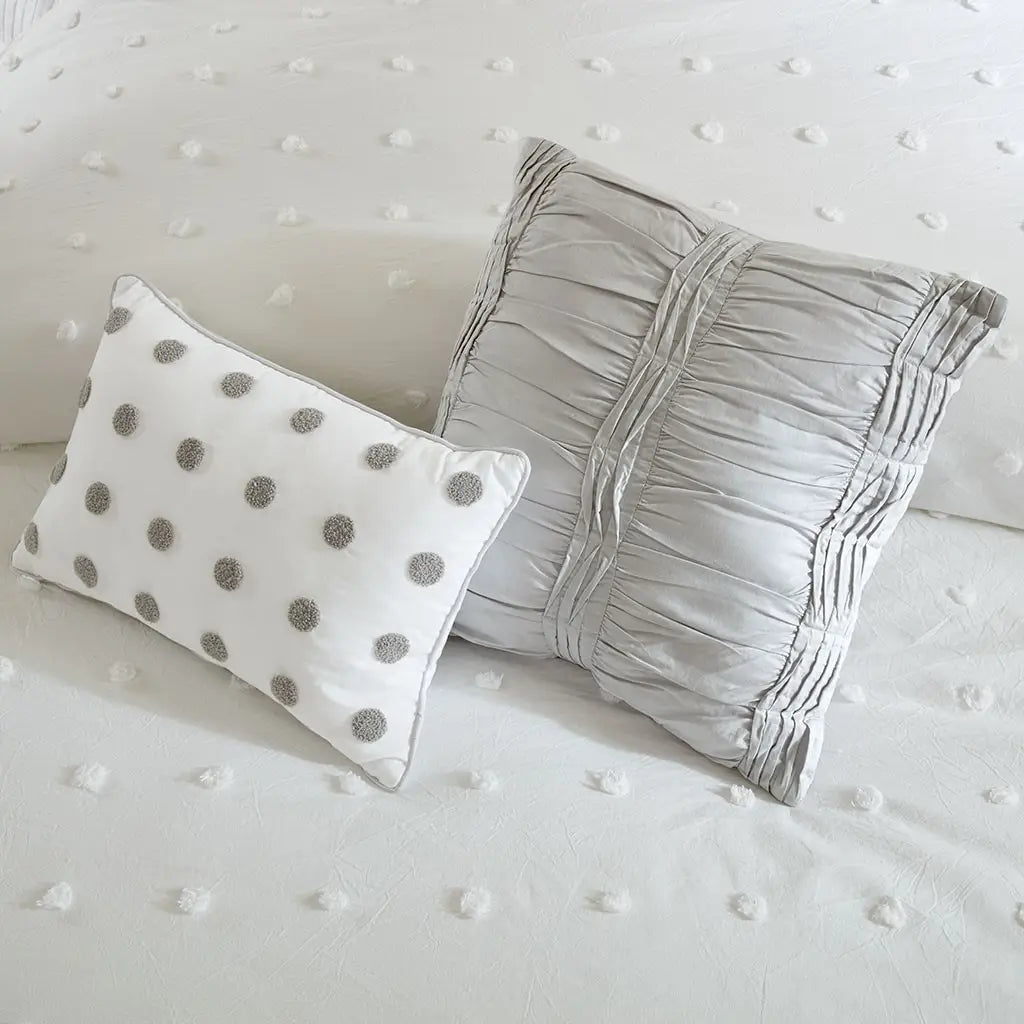 White Tufted Chenille Pom-Pom Bedding Set